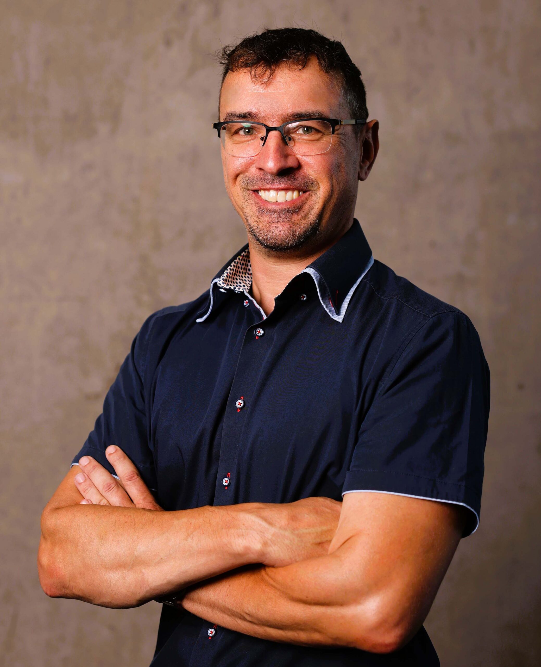 Dr. Jan Henkel